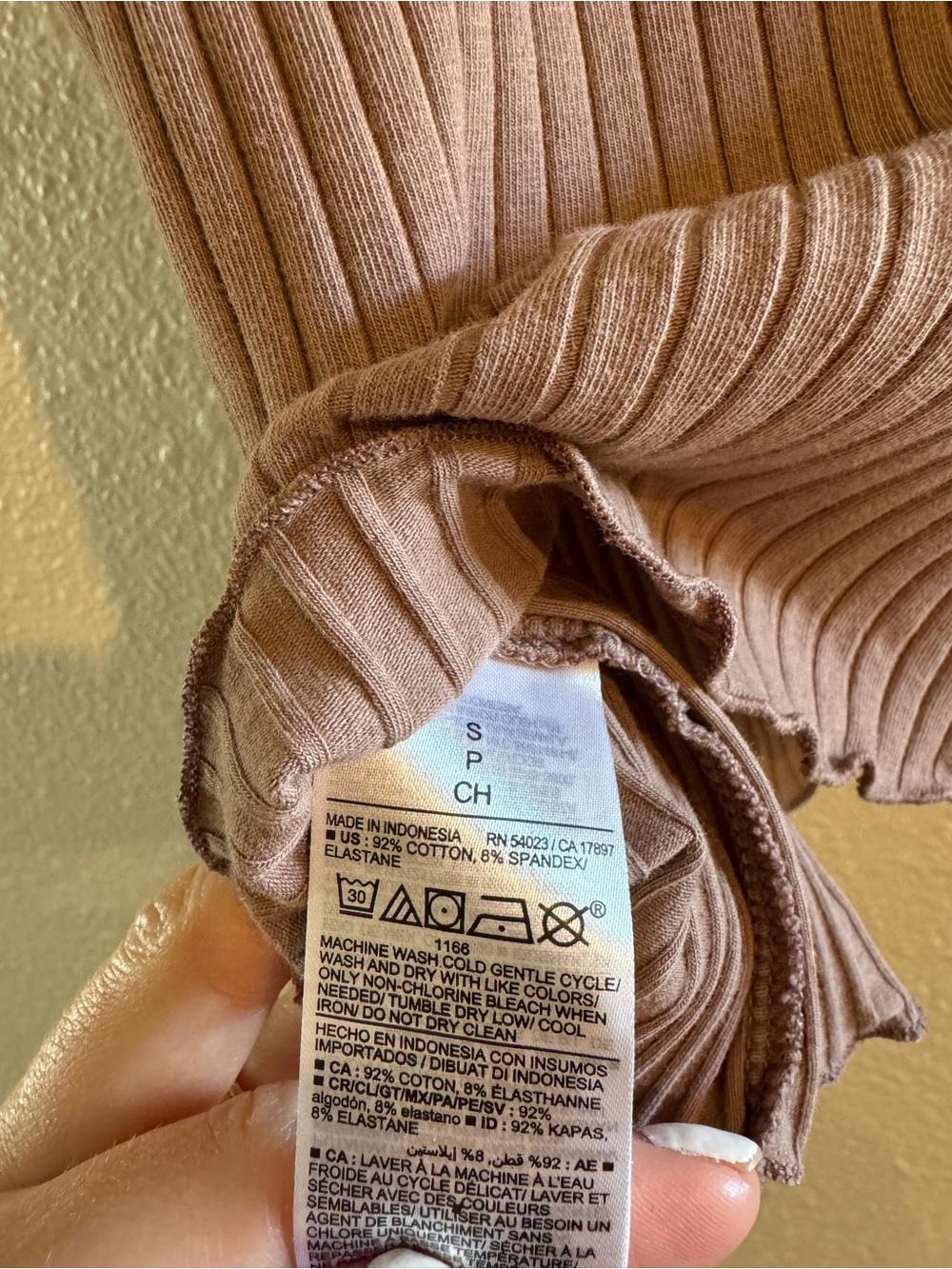 Old Navy Ribbed Tank Top - Picture 6 of 6